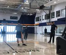 官方网站- 上海海港夺冠之路始于中场 