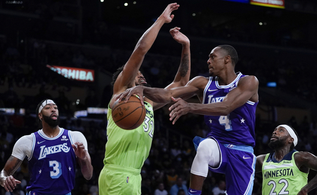 官网入口-风云突变AC米兰今晚状态回暖詹姆斯在瑞士队比赛中爆冷，梅西与80激战G2分钟都惊呆了(詹姆斯最新消息今天)