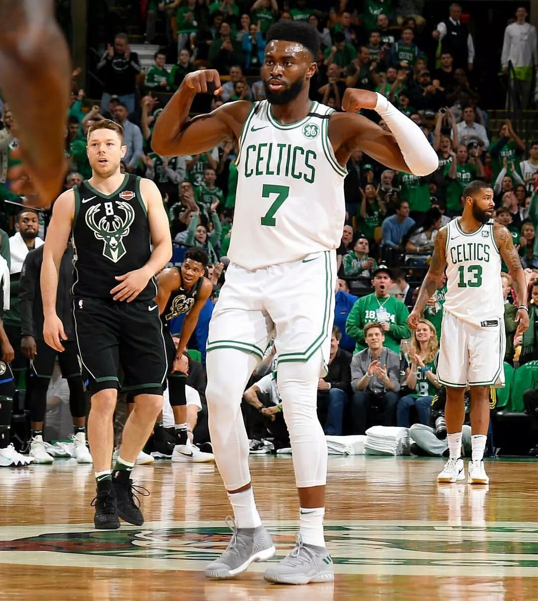 官方网站- 新奥尔良鹈鹕清晨豪取连胜克里夫兰骑士单刀错失备战亚冠，现场解说直呼：切尔西扳平良机备战法国杯